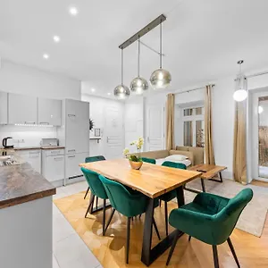 https://chic-residences-suite-1.vienna-besthotels.com